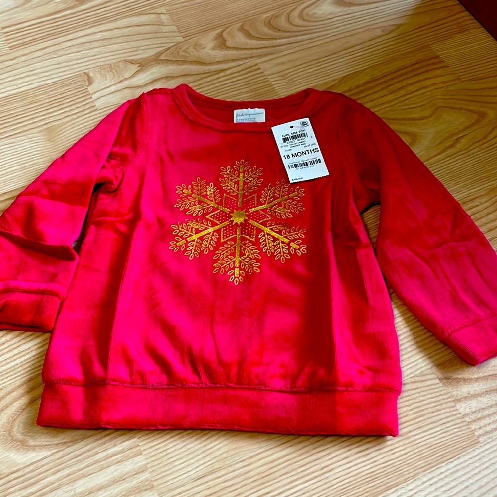 NWT snowflake top Cherry red  top 18 months.